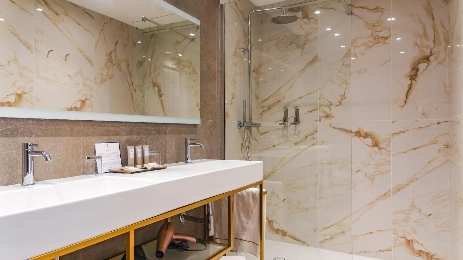 Hotel Villa Ottone بورتوفيرّايو