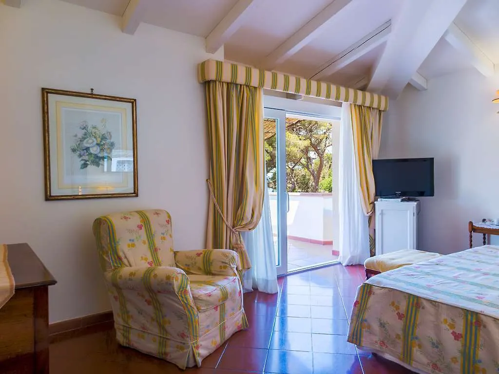 Hotel Villa Ottone بورتوفيرّايو
