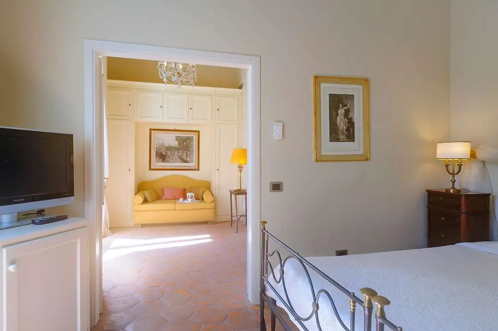 Hotel Villa Ottone Portoferraio 5*,