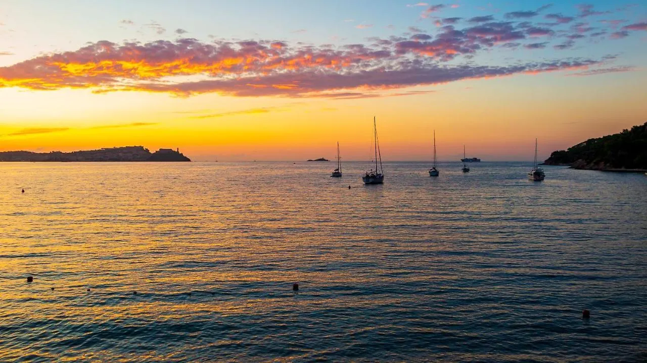 Hotel Villa Ottone Portoferraio 5*,