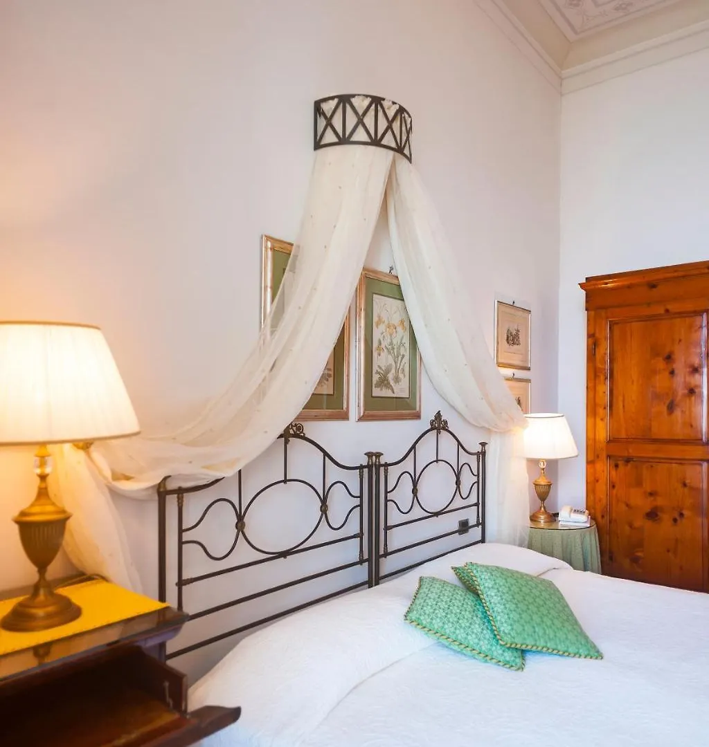 Hotel Villa Ottone Portoferraio 5*,  Italy